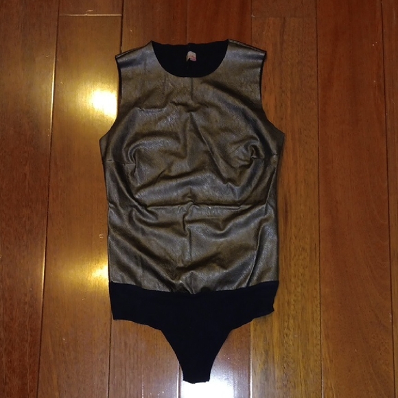 Commando Bodysuit - Picture 3 of 9